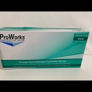 Latex Protective gloves!! New in the box 50 pcs!!